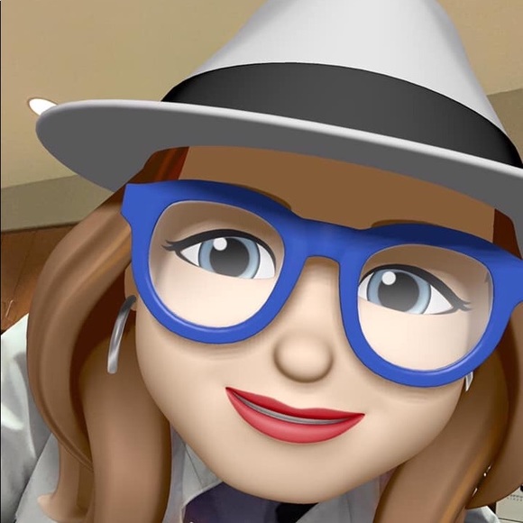 Meet your Posher, Patti - Picture 3 of 4